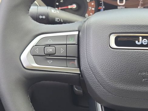 New 2026 Jeep Compass Limited AWD/4WD image 32