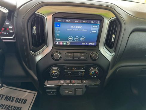 Used 2022 Chevrolet Silverado 3500 LT image 15