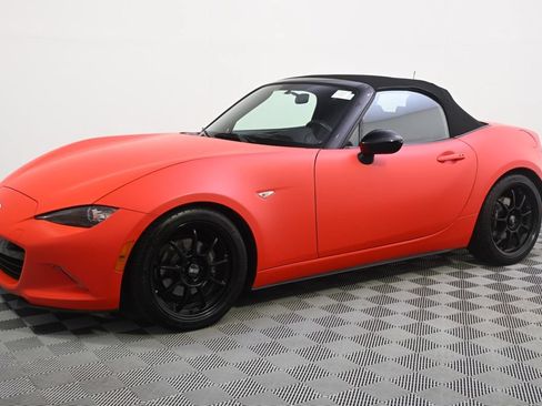 Used 2016 MAZDA MX-5 Miata Sport RWD image 2