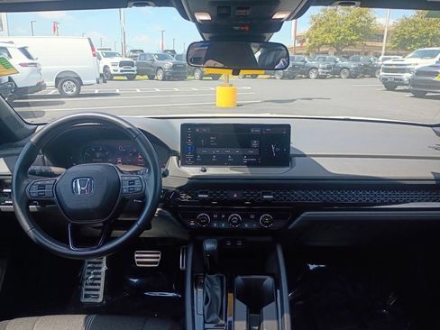 Used 2024 Honda Accord Sport image 15