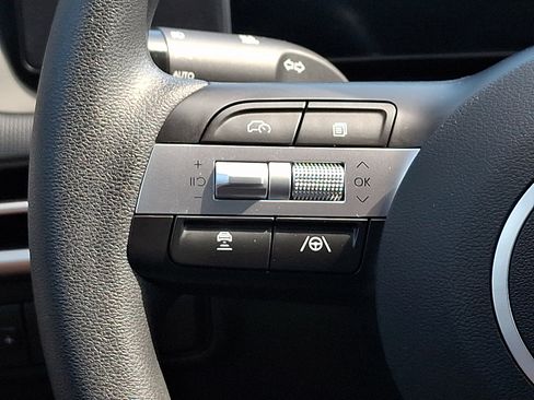 Used 2025 Hyundai Tucson SE AWD/4WD image 19