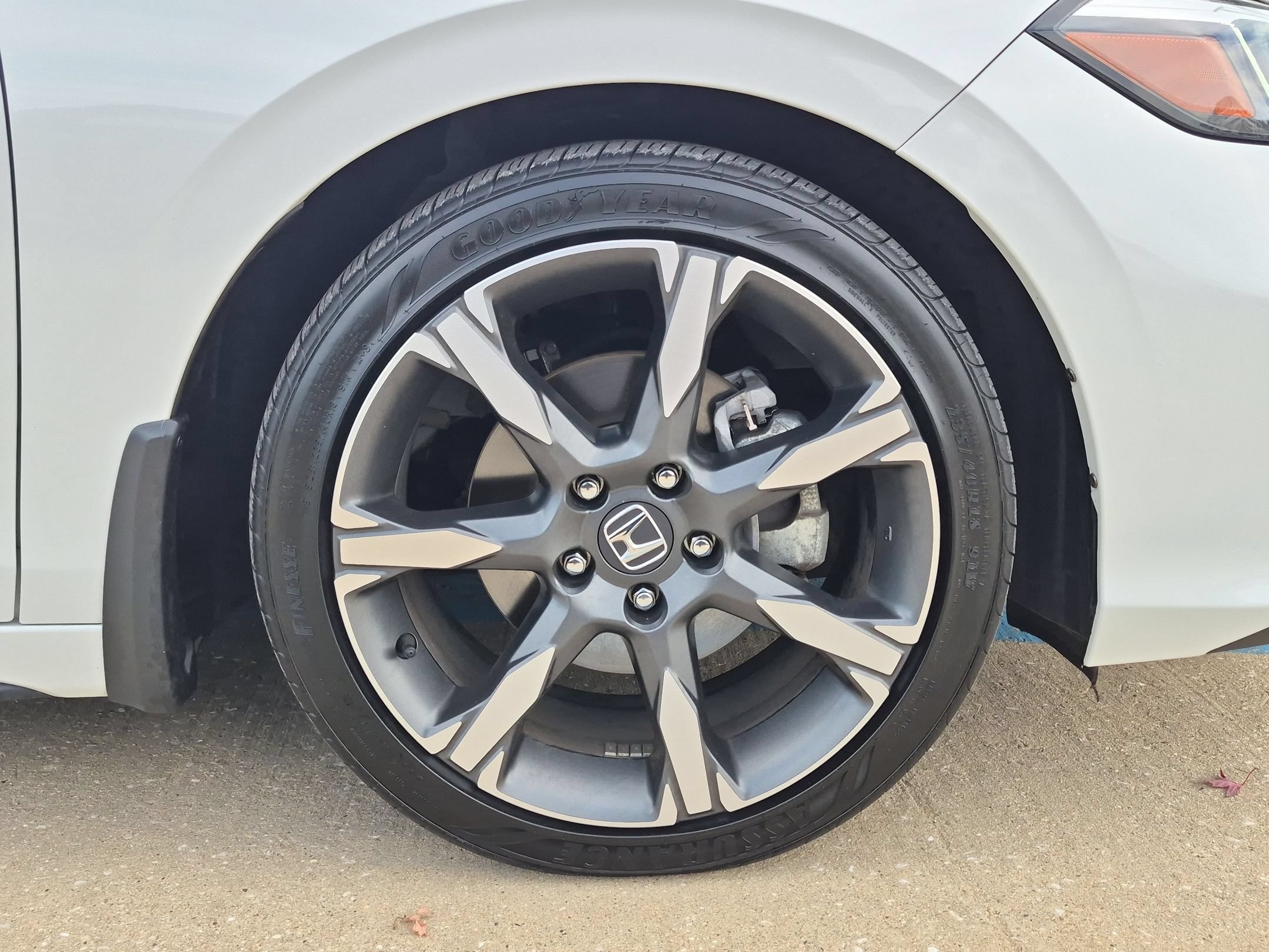 Certified 2025 Honda Civic Sport Touring image 35