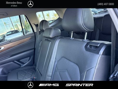 Used 2025 Volkswagen Atlas SE FWD image 21