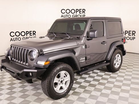Used 2018 Jeep Wrangler Sport image 10