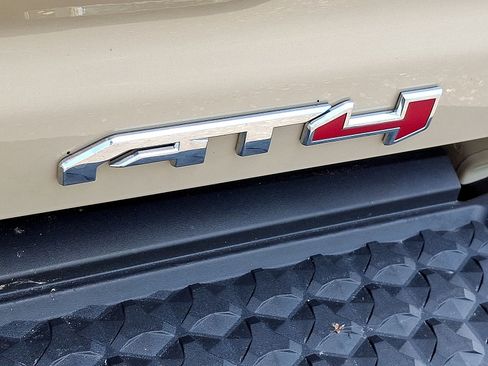 Used 2023 GMC Canyon AT4 w/ AT4 Premium Package AWD/4WD image 24