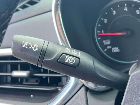 Used 2023 Chevrolet Equinox LT image 25