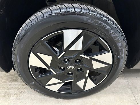 Used 2024 Hyundai Kona SEL image 33