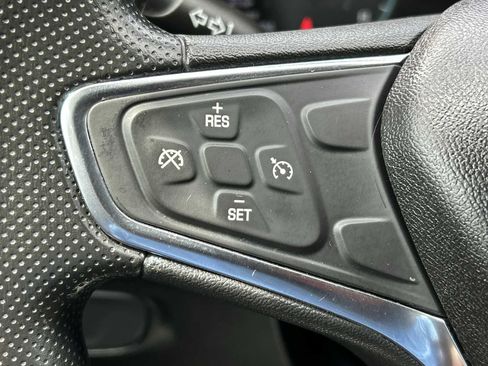 Used 2019 Chevrolet Equinox LS FWD image 14