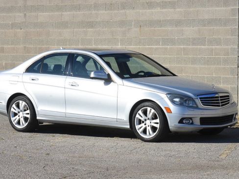 Used 2008 Mercedes-Benz C 300 4MATIC Sedan image 3
