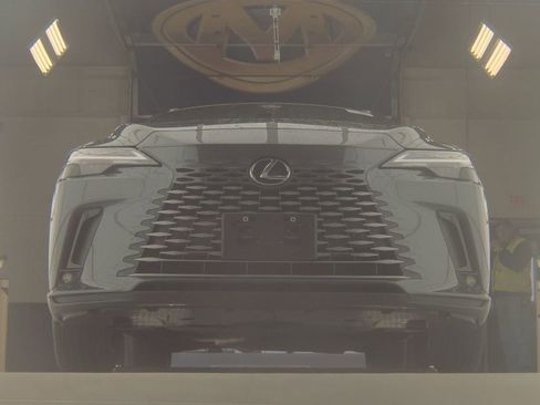 Used 2025 Lexus RX 350 Premium w/ Accessory Package image 4