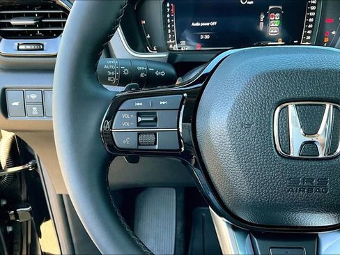 New 2025 Honda Pilot Elite image 16