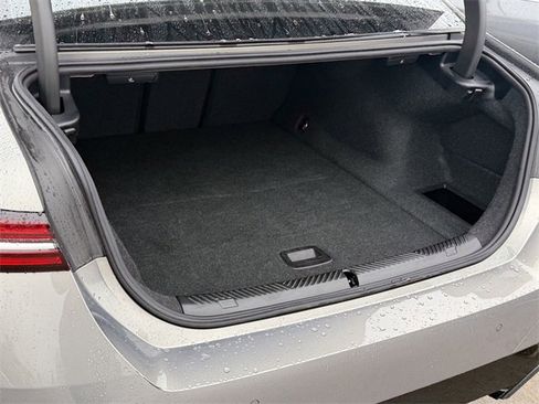 Used 2024 BMW i5 eDrive40i w/ M Sport Package image 21