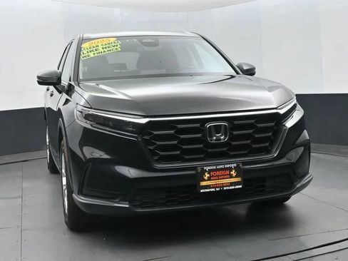 Used 2025 Honda CR-V LX image 3