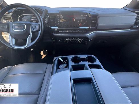 Used 2025 GMC Sierra 1500 SLT image 15