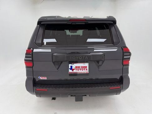 Used 2025 Toyota 4Runner SR5 image 39