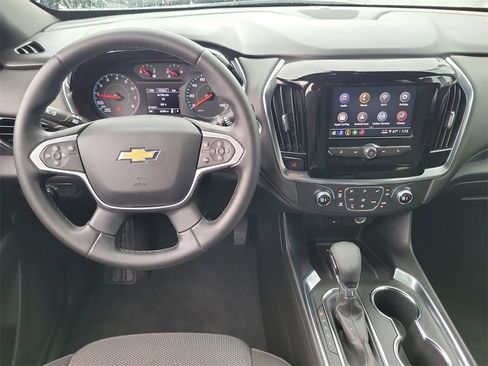 Certified 2023 Chevrolet Traverse LT image 4