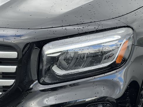 Certified 2024 Mercedes-Benz GLB 250 4MATIC image 7