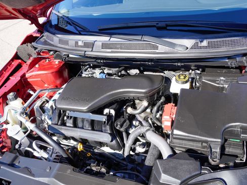 Used 2022 Nissan Rogue Sport SV w/ Technology Package image 18