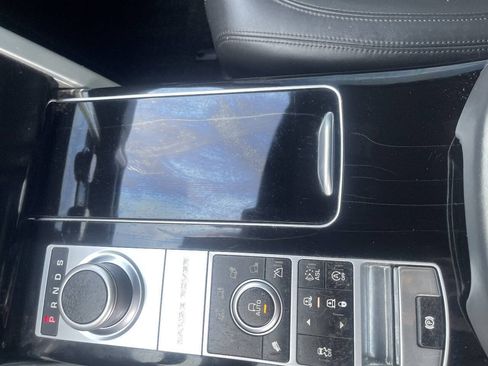 Used 2014 Land Rover Range Rover HSE AWD/4WD image 17