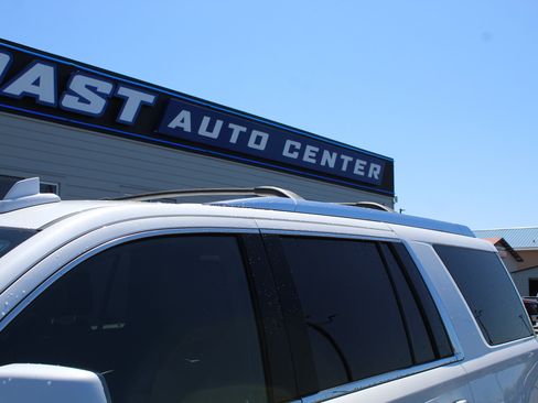 Used 2018 Cadillac Escalade Platinum AWD/4WD image 11