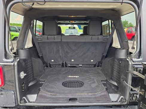 Used 2016 Jeep Wrangler Unlimited Sport w/ Quick Order Package 24S AWD/4WD image 28