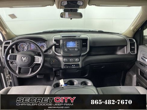 Used 2019 RAM 3500 Big Horn image 28