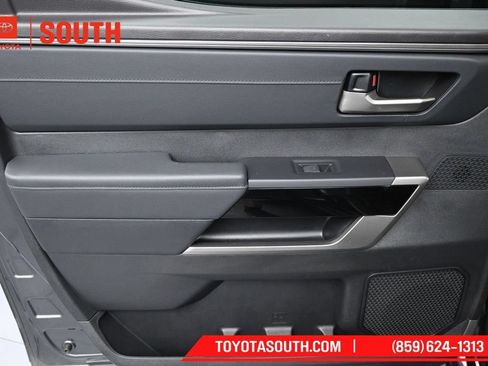 Used 2023 Toyota Tundra Limited AWD/4WD image 29