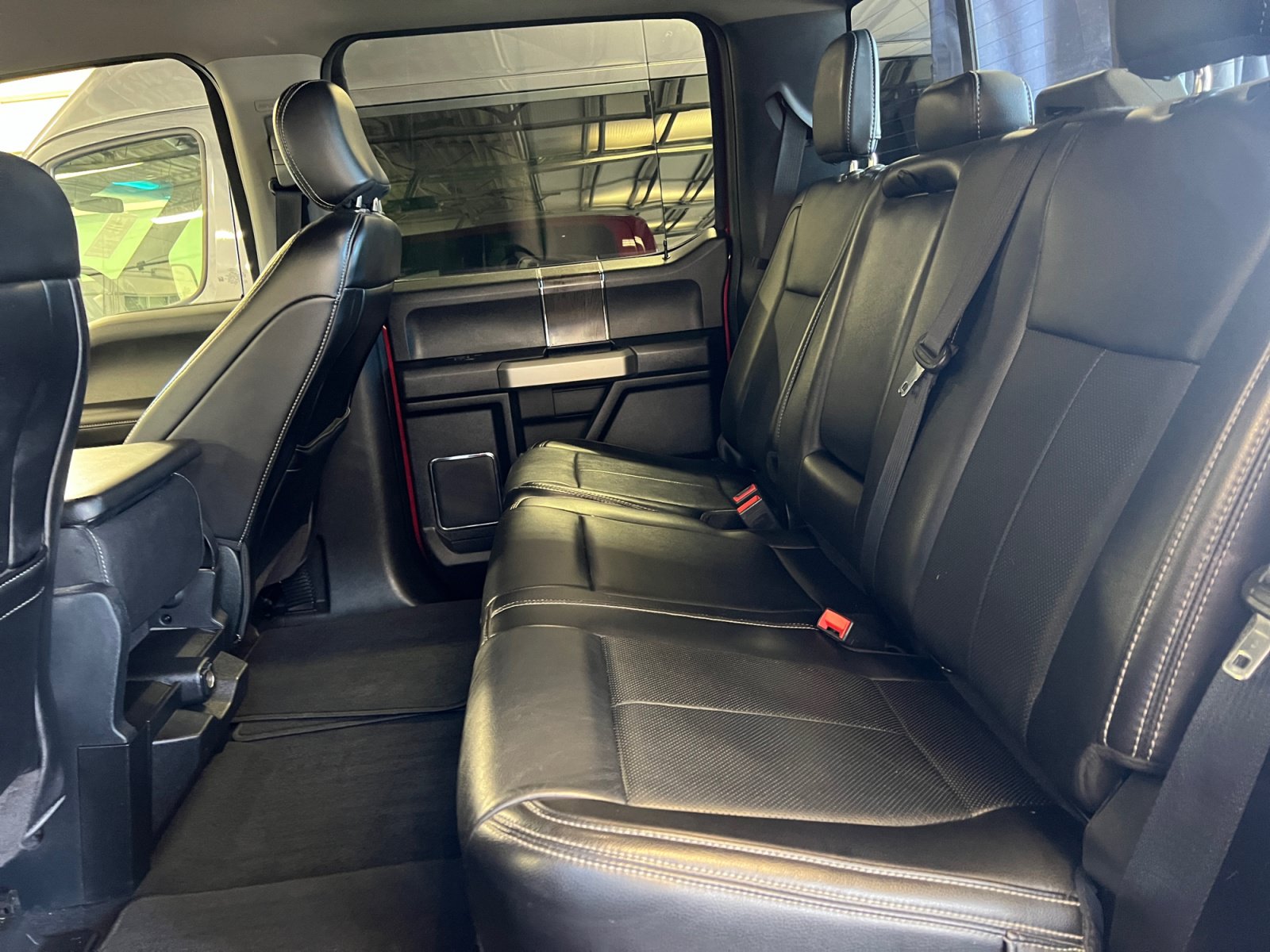 Used 2020 Ford F350 Lariat AWD/4WD image 26