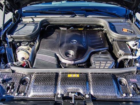 Certified 2025 Mercedes-Benz GLS 450 4MATIC image 29