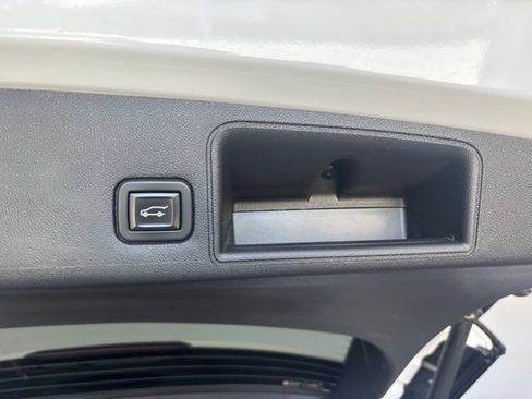 Used 2021 GMC Terrain SLT AWD/4WD image 24