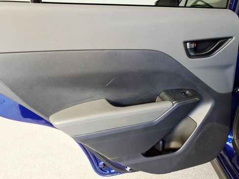 Certified 2025 Subaru Crosstrek 2.0i Premium image 11