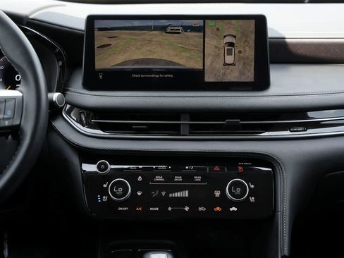 Certified 2023 INFINITI QX60 Sensory w/ Vision Package FWD image 13