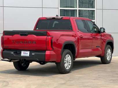 New 2026 Toyota Tundra SR5 w/ SR5 Premium Package