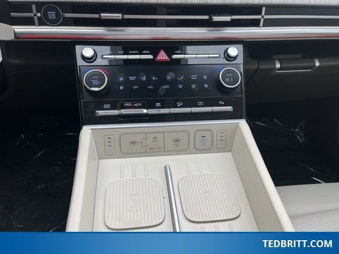 Used 2024 Hyundai Santa Fe Calligraphy image 39