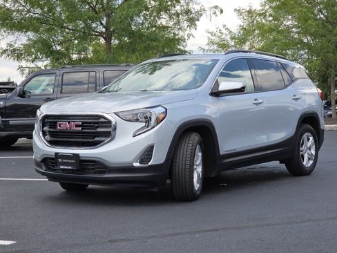 Used 2020 GMC Terrain SLE w/ Driver Convenience Package FWD image 19