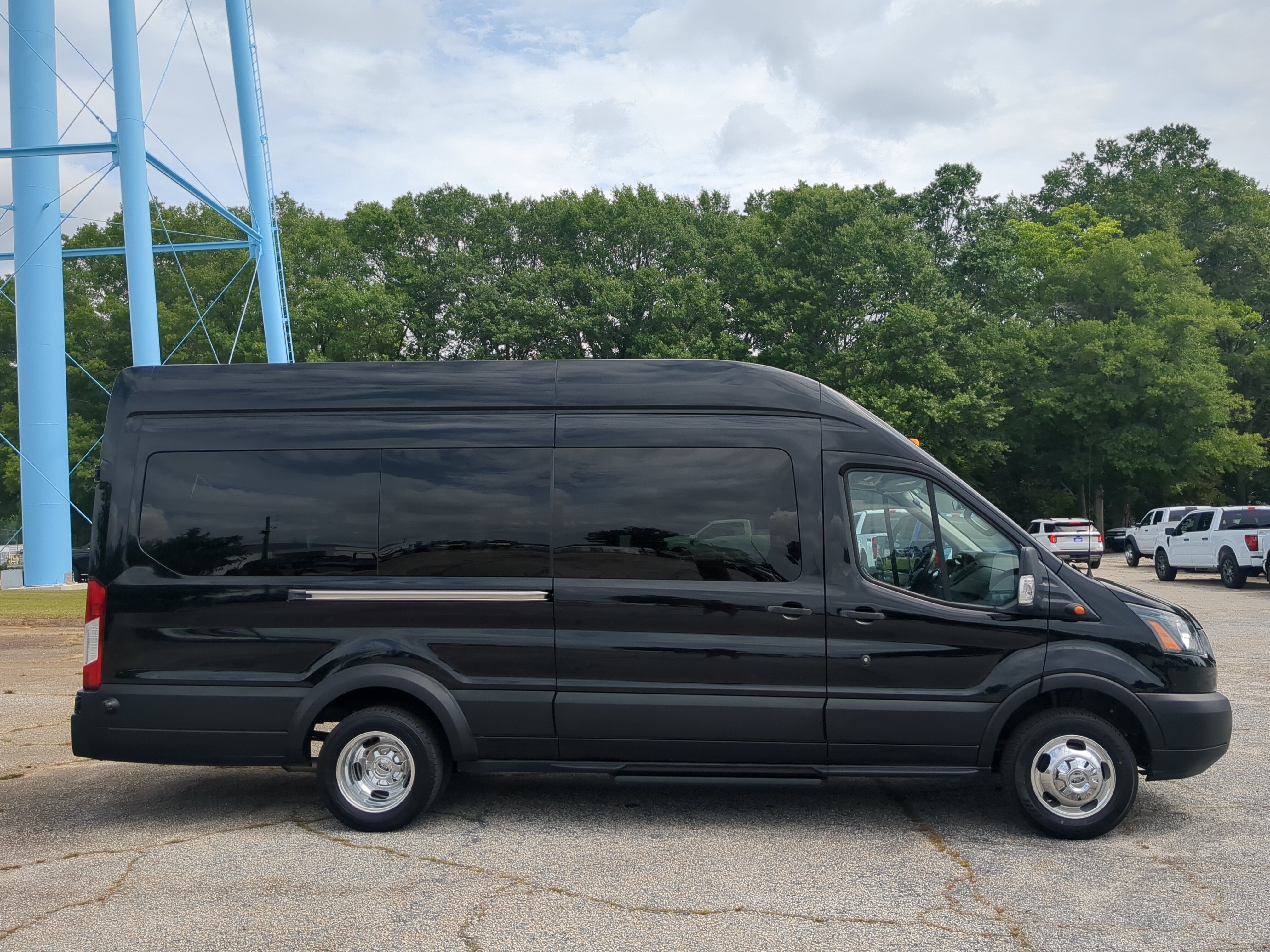 Used 2018 Ford Transit 350 148 High Roof Extended DRW RWD image 2