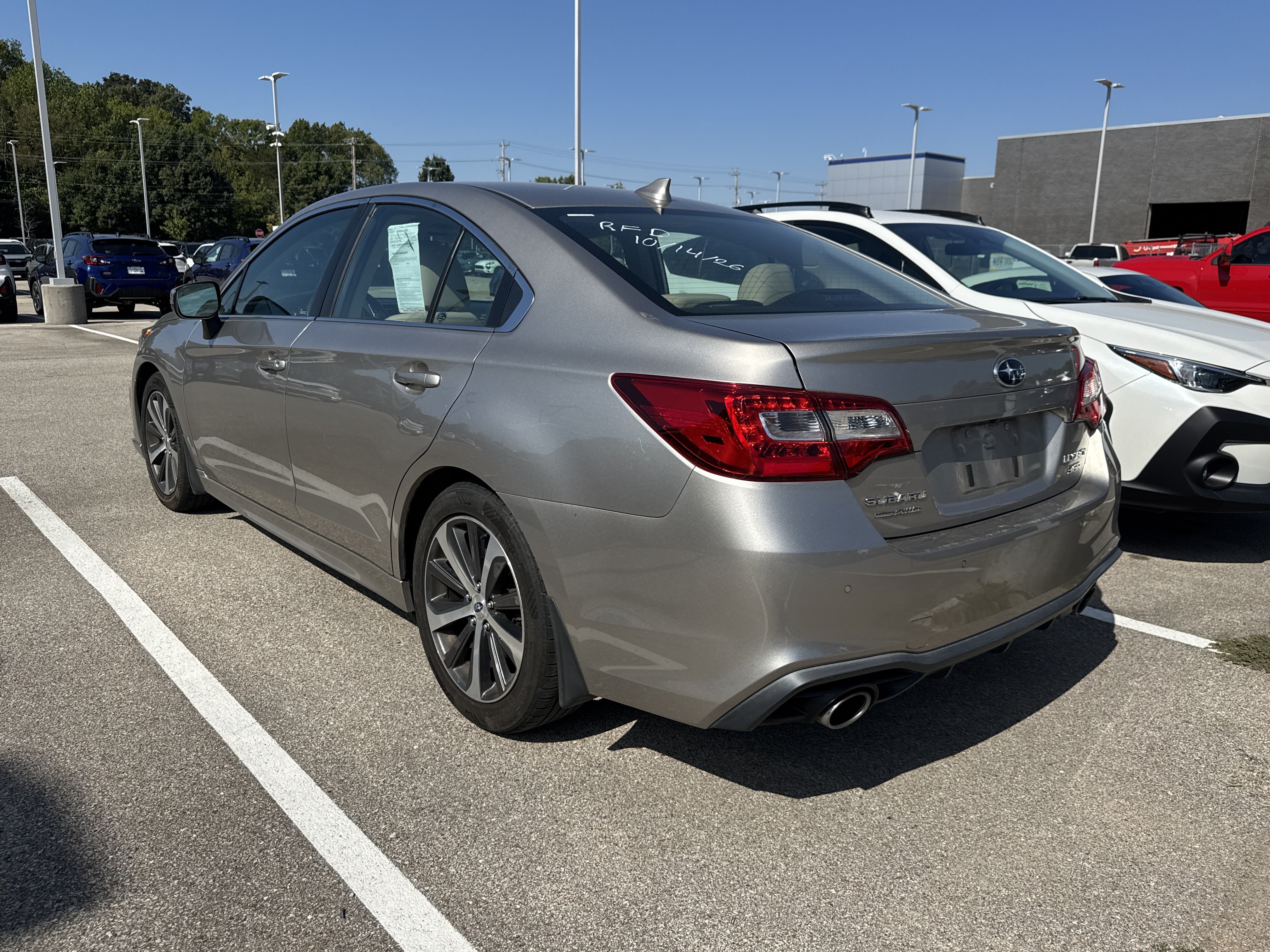 Used 2018 Subaru Legacy 3.6R Limited AWD/4WD image 3