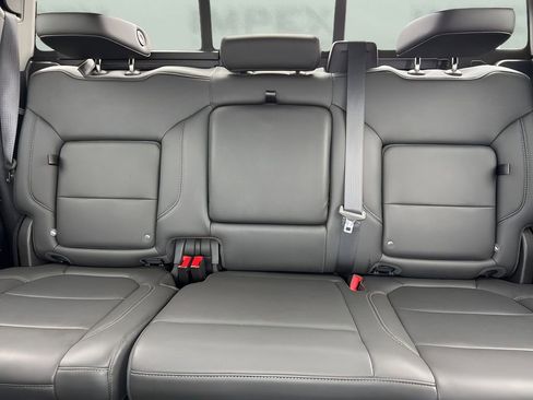 Used 2019 Chevrolet Silverado 1500 LT Trail Boss image 11