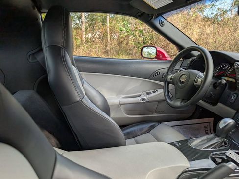 Used 2010 Chevrolet Corvette Grand Sport w/ Preferred Equipment Group image 9