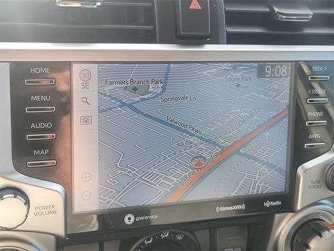 Used 2021 Toyota 4Runner SR5 Premium image 18