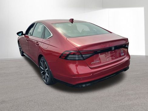 Used 2024 Honda Accord Touring image 14