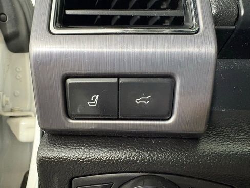 Used 2019 Ford Expedition Platinum RWD image 21
