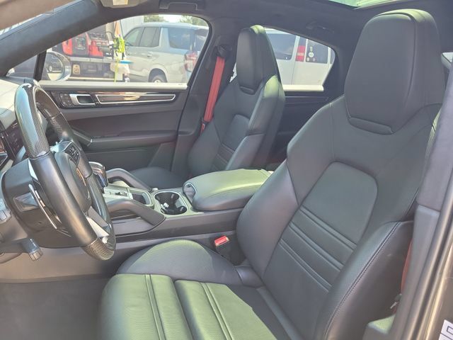Used 2023 Porsche Cayenne GTS AWD/4WD image 25