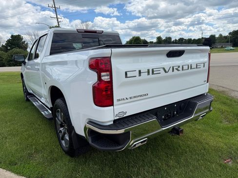 Used 2025 Chevrolet Silverado 1500 LT AWD/4WD image 5