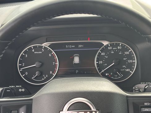 Used 2025 Nissan Rogue SV FWD image 41