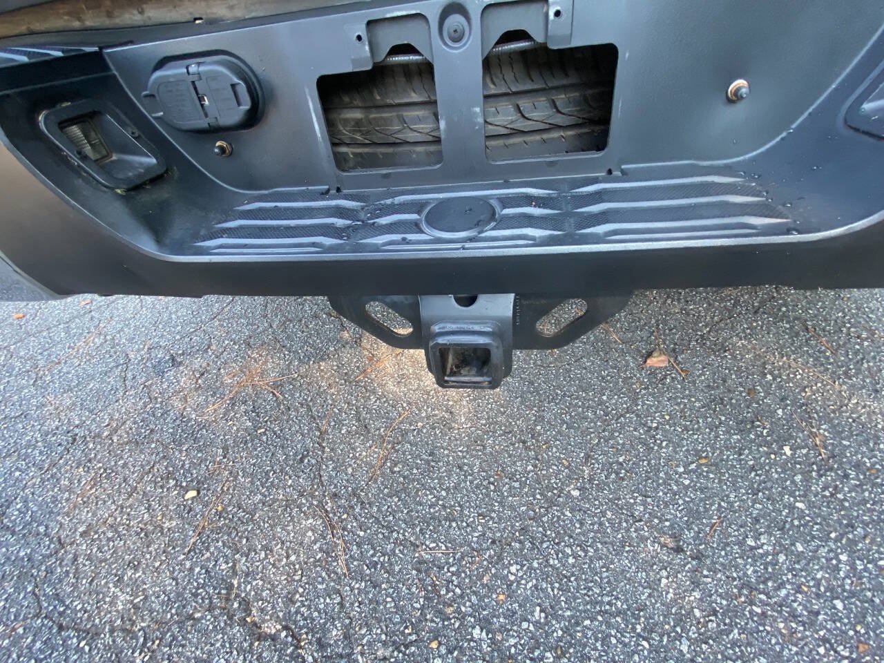 Used 2015 Toyota Tundra SR5 w/ TRD Off Road Package AWD/4WD image 41