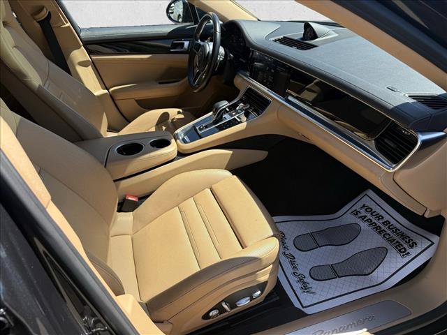 Used 2019 Porsche Panamera image 19