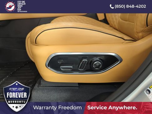 Used 2021 Jeep Grand Cherokee L Summit AWD/4WD image 12