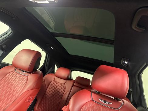 Used 2024 Genesis GV70 3.5T Sport w/ Sport Prestige Package image 23