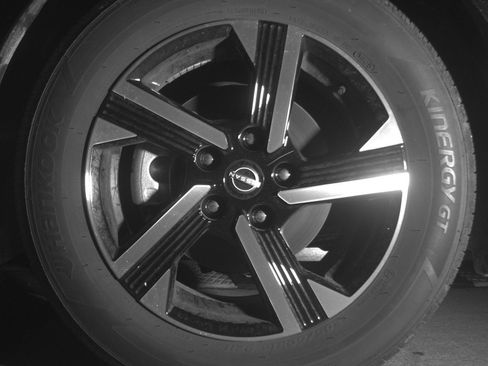 Used 2025 Nissan Sentra SV image 12